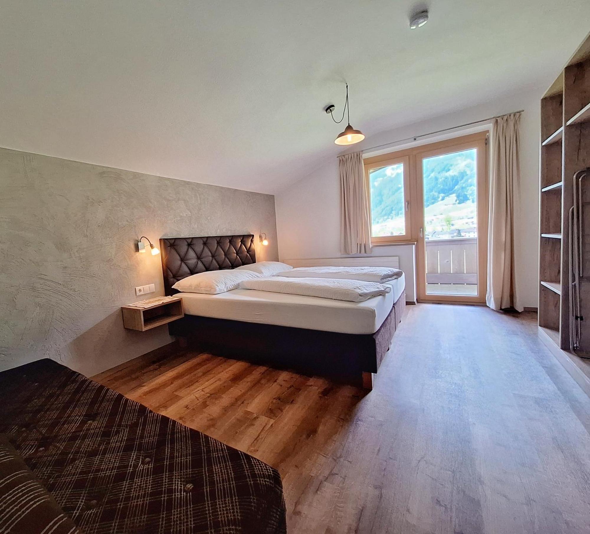 Alpenzeit Zillertal Apartments Zell am Ziller Exterior photo